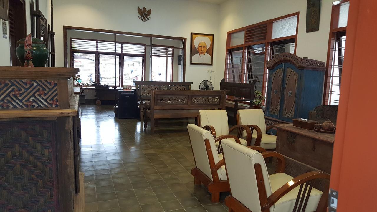 Sultan Guesthouse Tulungagung Exterior foto