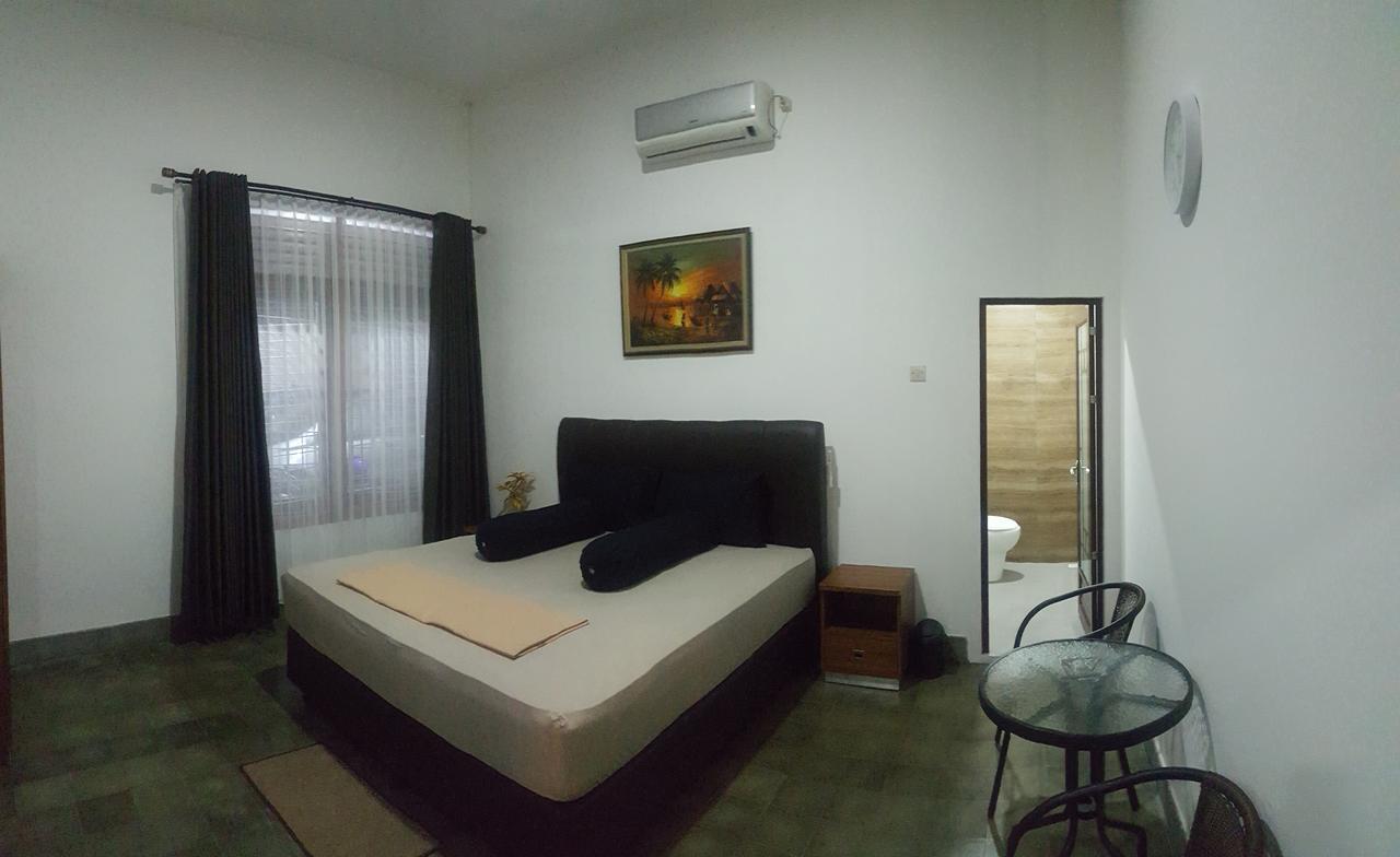 Sultan Guesthouse Tulungagung Exterior foto